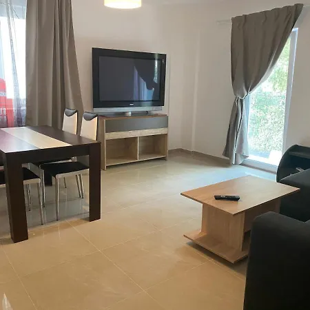 Apartament 1 Promenada Apartment *